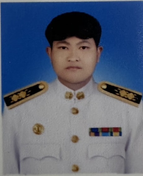 นายนวพล รัตนจริยา